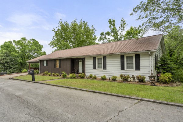 134 Murphree Avenue Centerville TN 37033