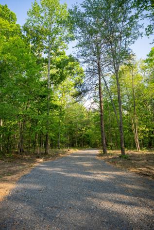3 Pinewood Road Nunnelly TN 37137
