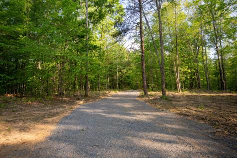 3 Pinewood Road Nunnelly TN 37137