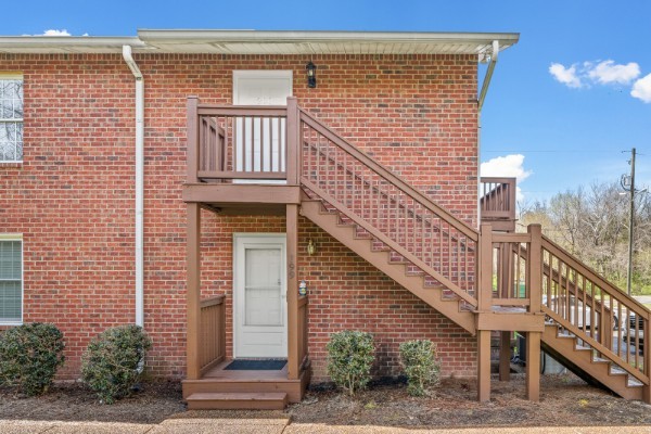 200 Brooke Castle Dr, E Hermitage TN 37076