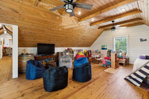 1606 Nosegay Road White Bluff TN 37187