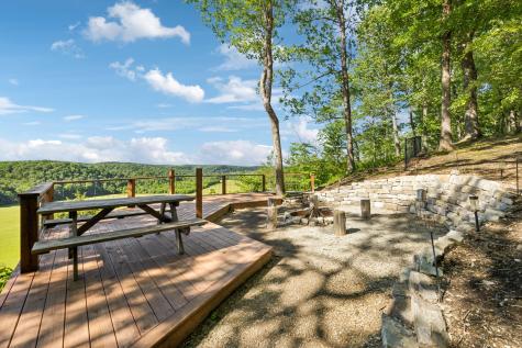 1606 Nosegay Road White Bluff TN 37187