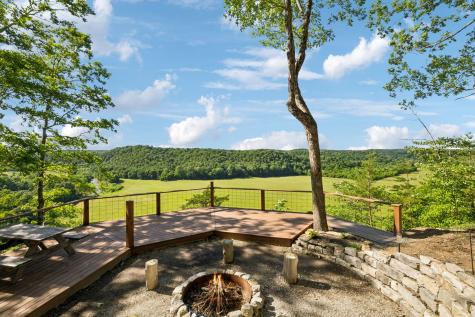1606 Nosegay Road White Bluff TN 37187
