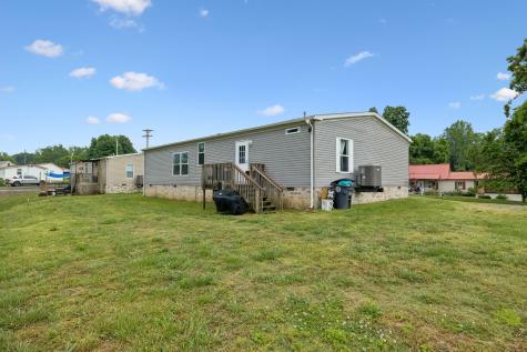 595 Days Road Lafayette TN 37083