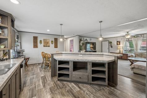 595 Days Road Lafayette TN 37083