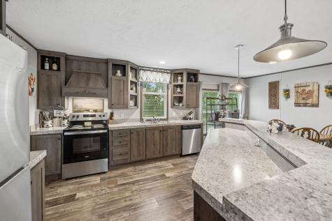 595 Days Road Lafayette TN 37083