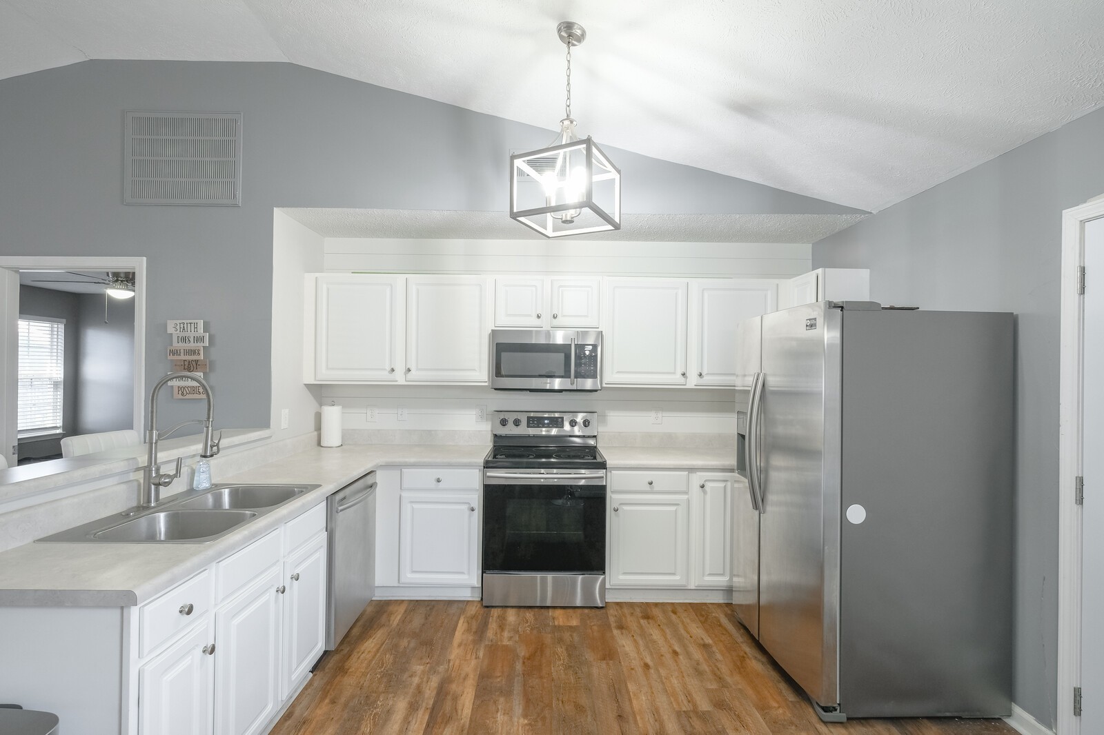 1512 Holden Court Murfreesboro TN 37128
