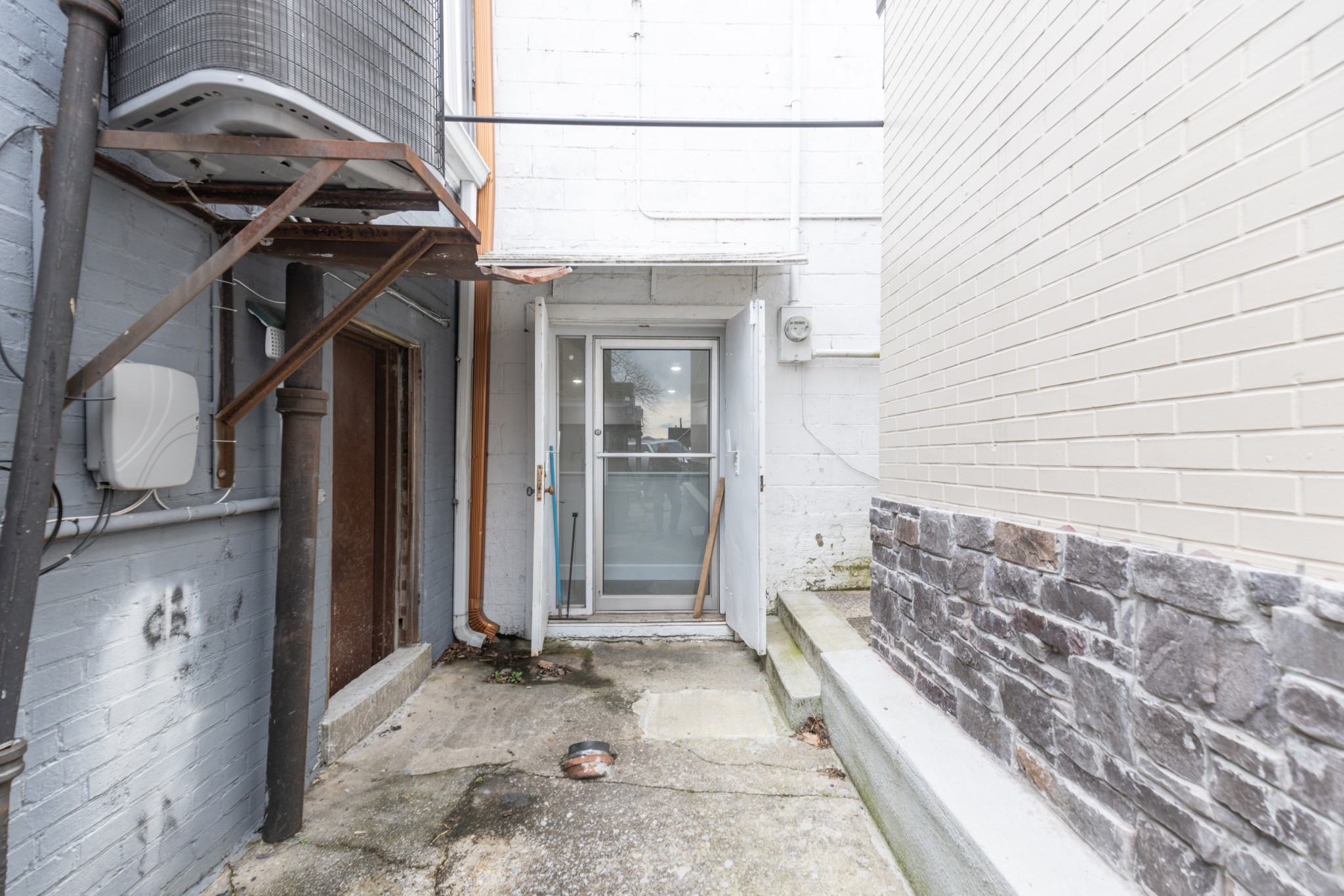 221 W Main Street Woodbury TN 37190