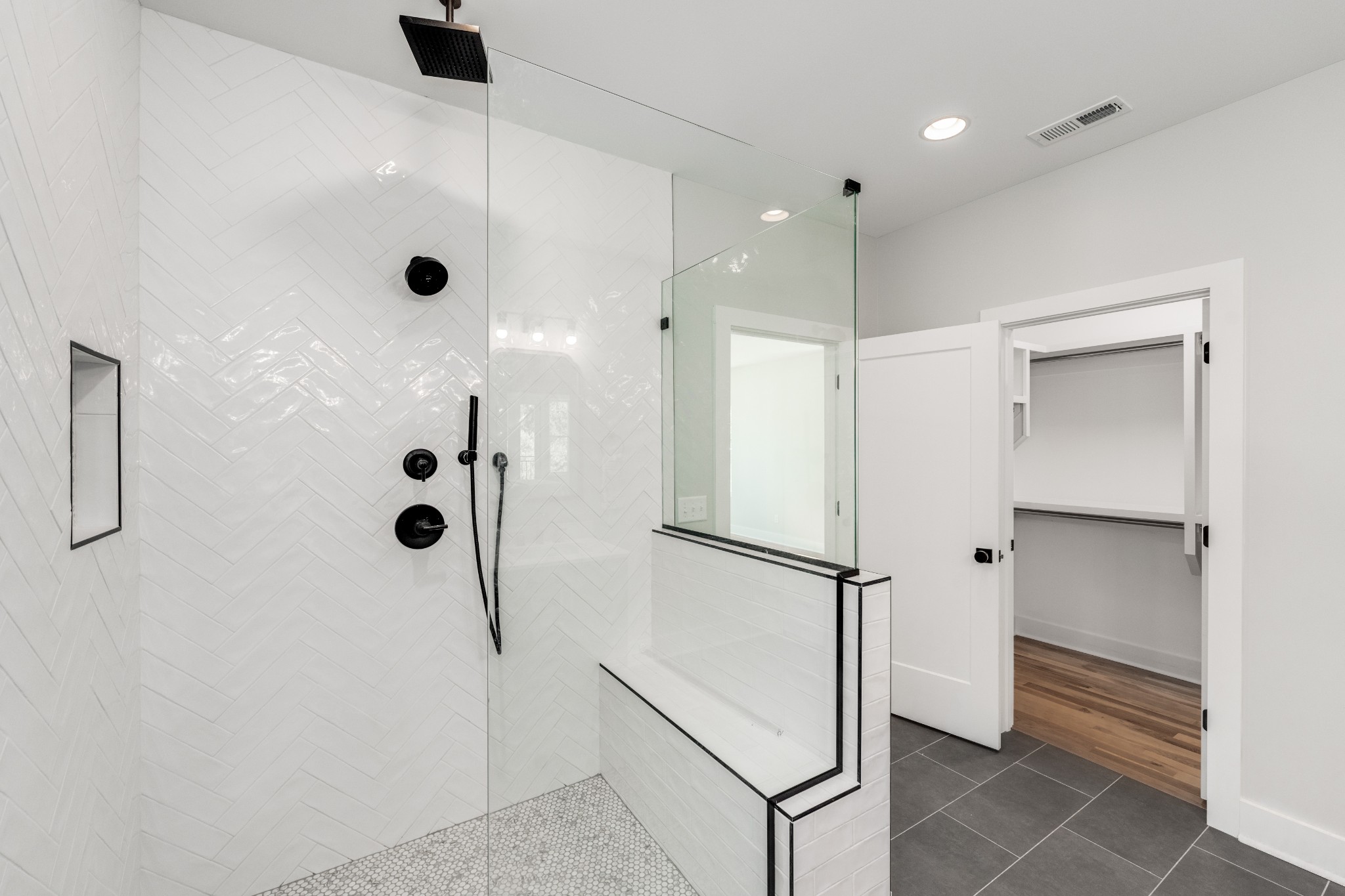 6351a Alamo Place Nashville TN 37209