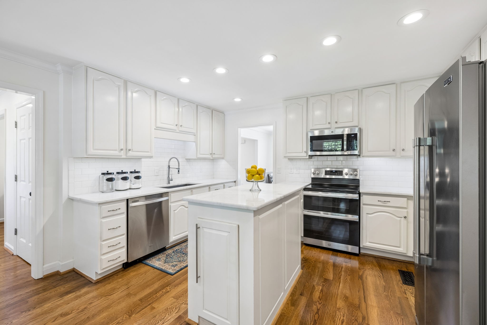 100 Deerfield Drive Columbia TN 38401