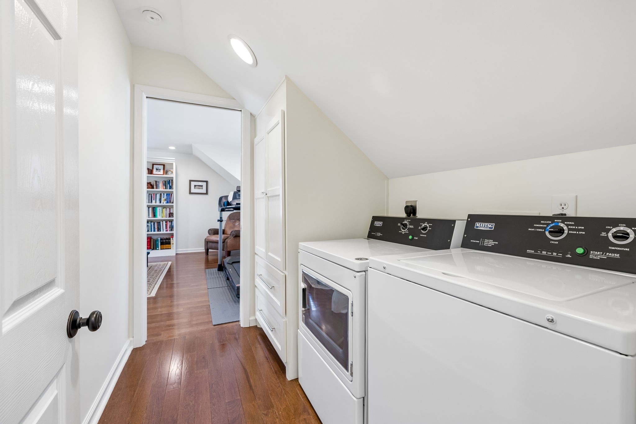 100 Deerfield Drive Columbia TN 38401