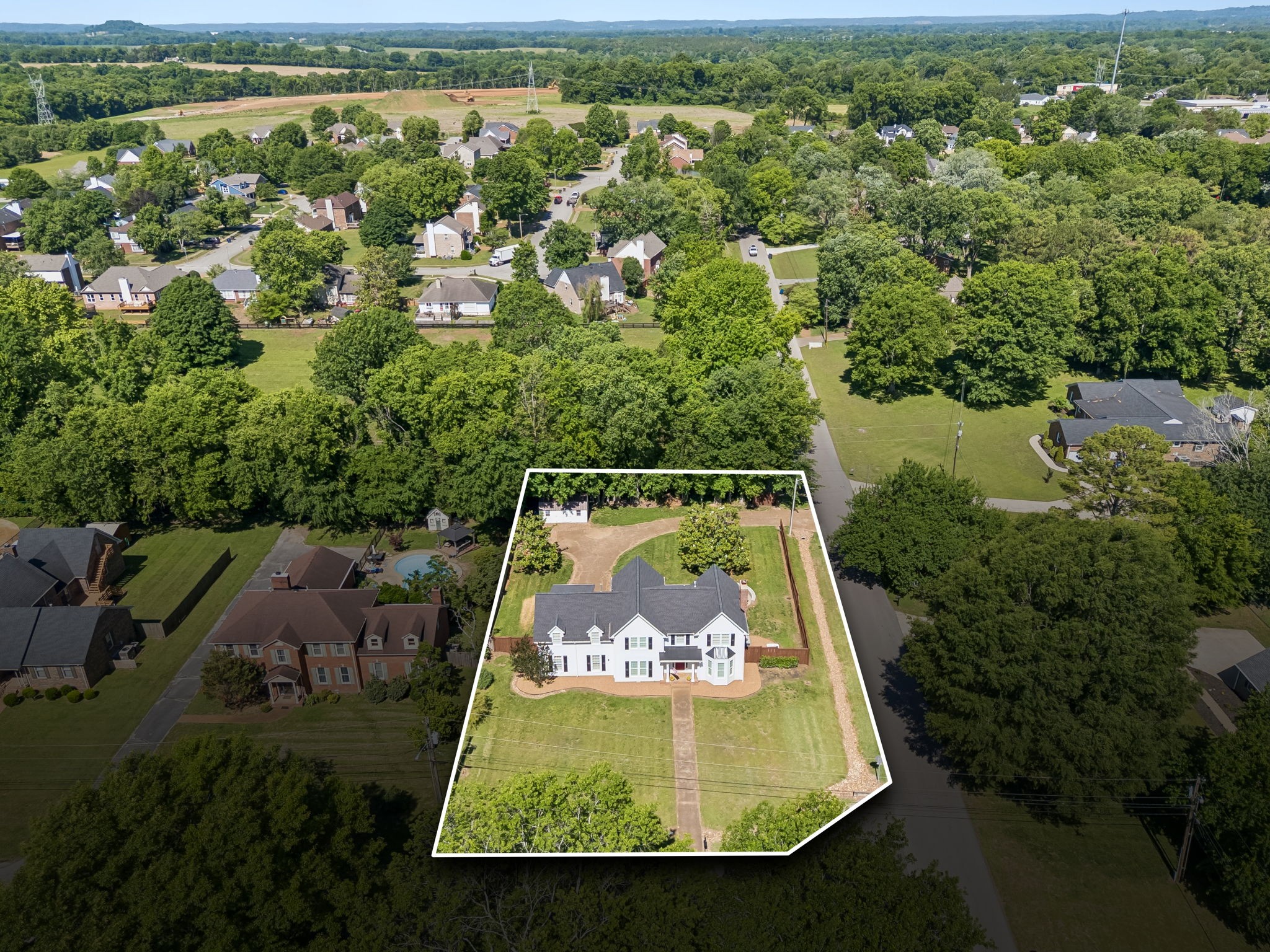 100 Deerfield Drive Columbia TN 38401
