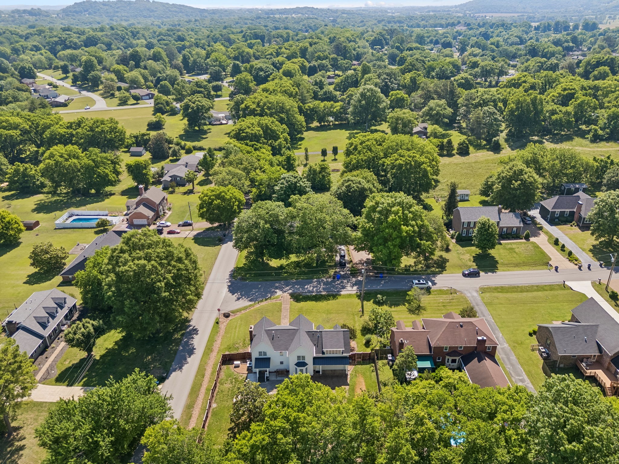 100 Deerfield Drive Columbia TN 38401