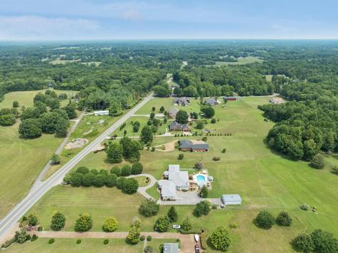 5932 Clarksville Pike Joelton TN 37080