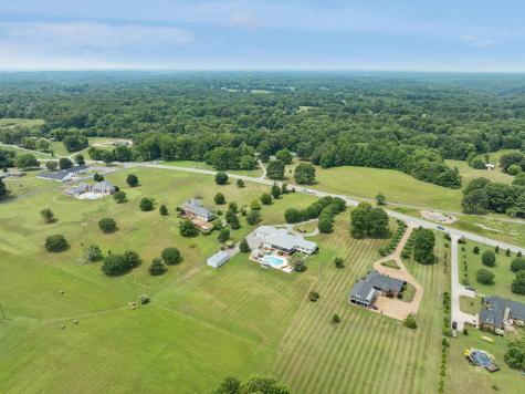 5932 Clarksville Pike Joelton TN 37080