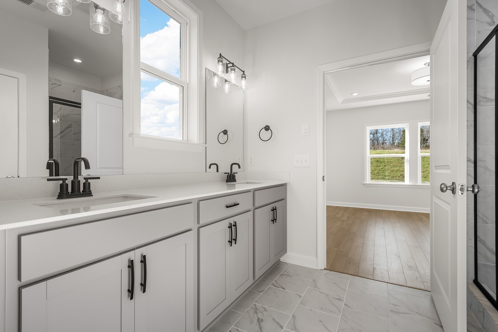 1926 Hildebrand Lane Columbia TN 38401