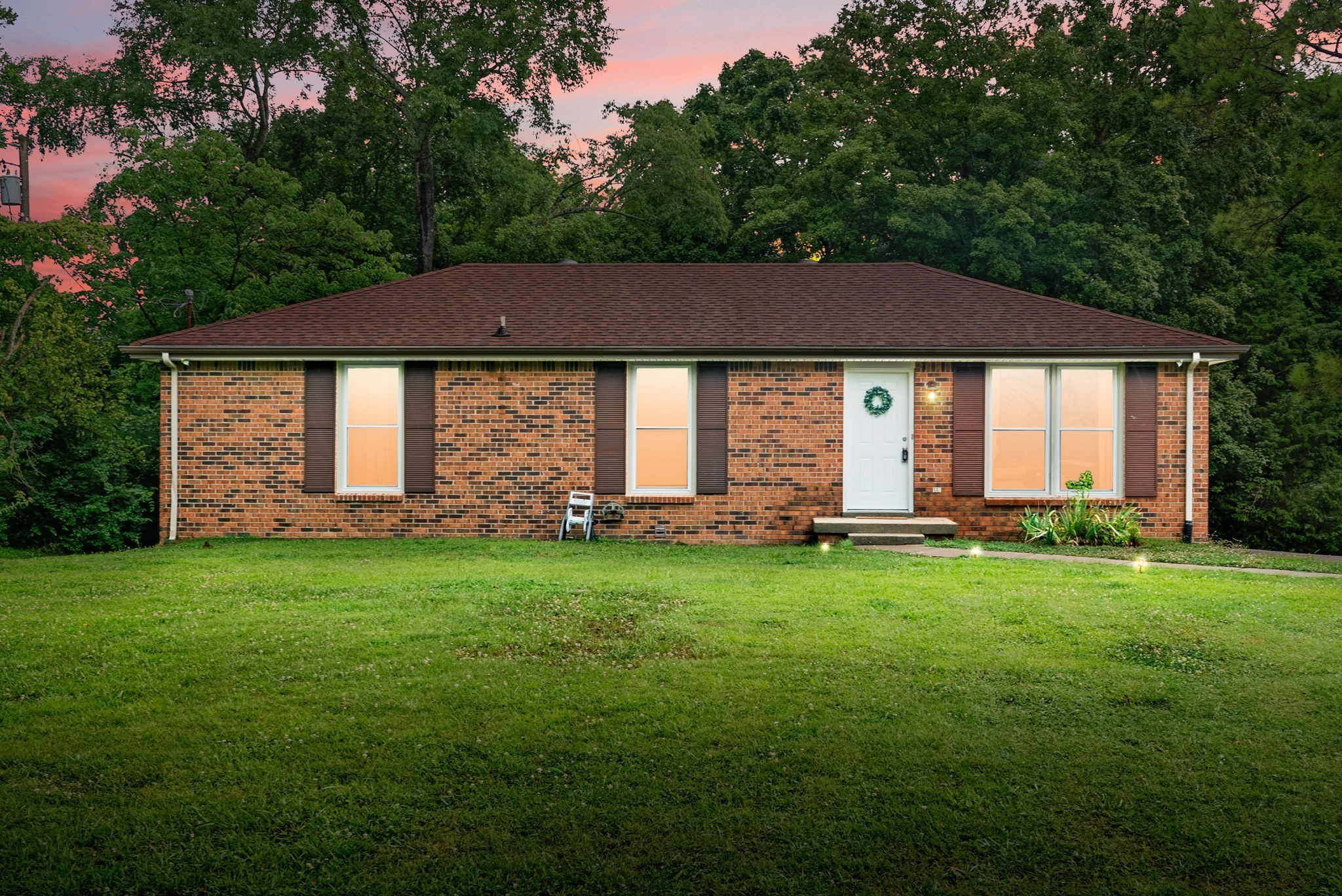 305 Barry Drive Clarksville TN 37040