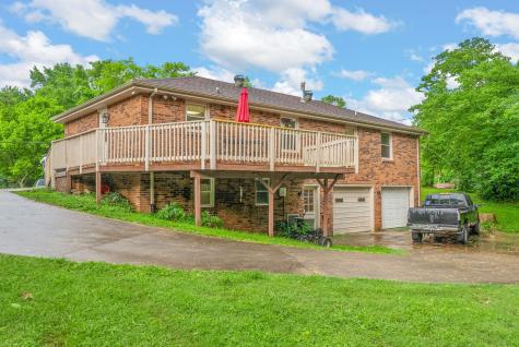 305 Barry Drive Clarksville TN 37040
