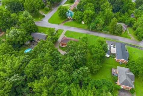 305 Barry Drive Clarksville TN 37040