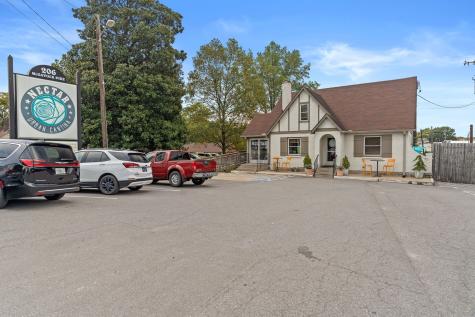 2205 Crestline Drive Nashville TN 37214