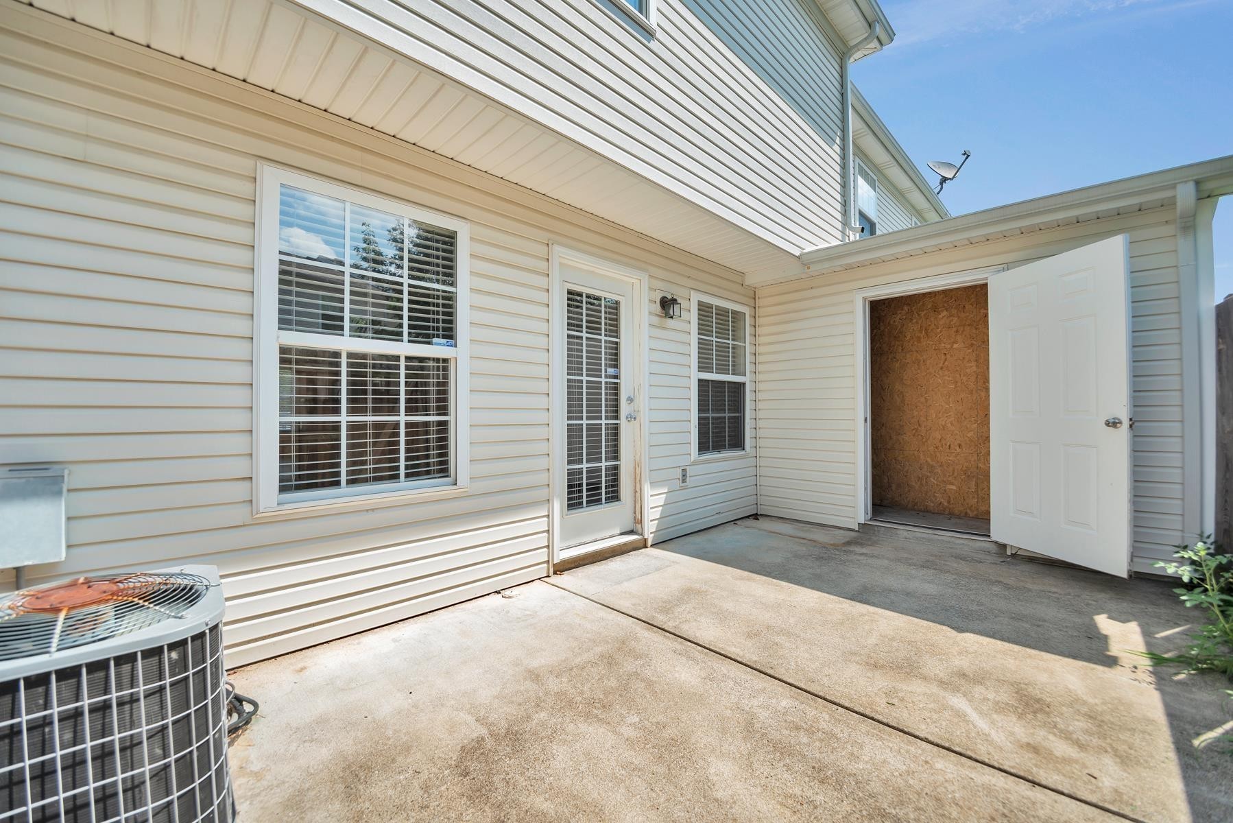2505 Comanche Way Murfreesboro TN 37128