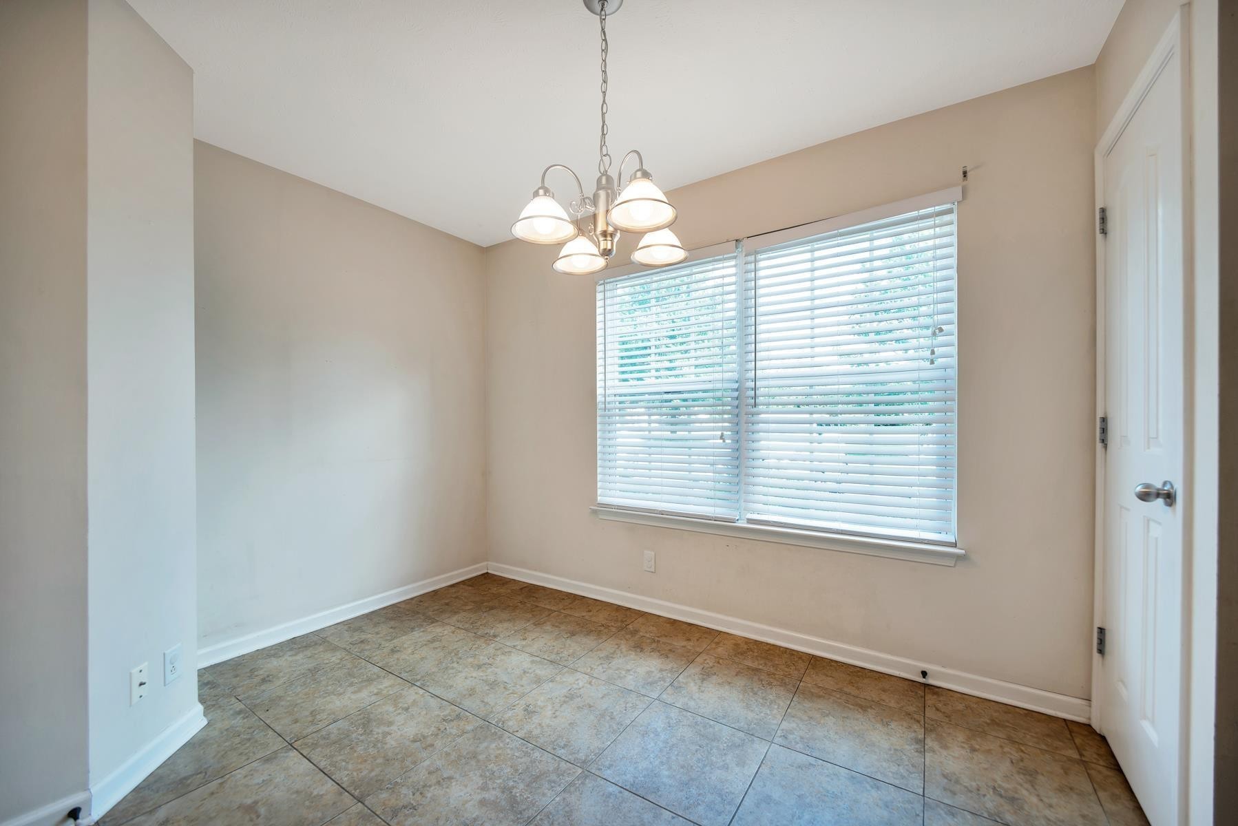 2505 Comanche Way Murfreesboro TN 37128
