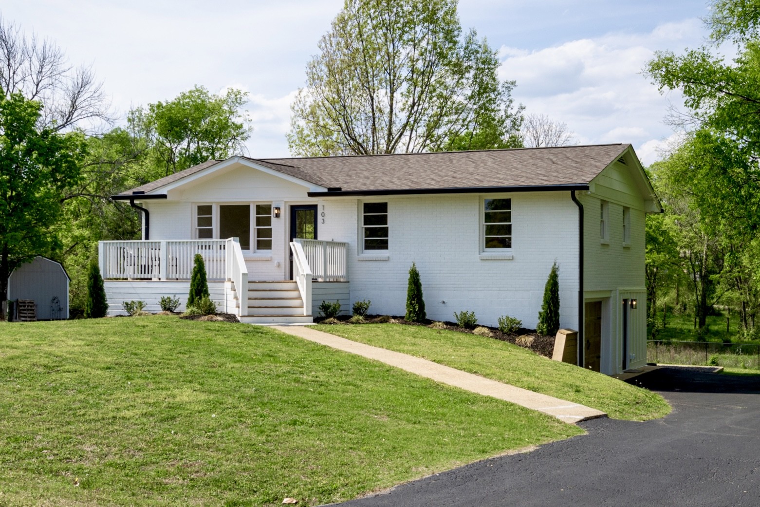 103 Peninsula Park Drive Hendersonville TN 37075
