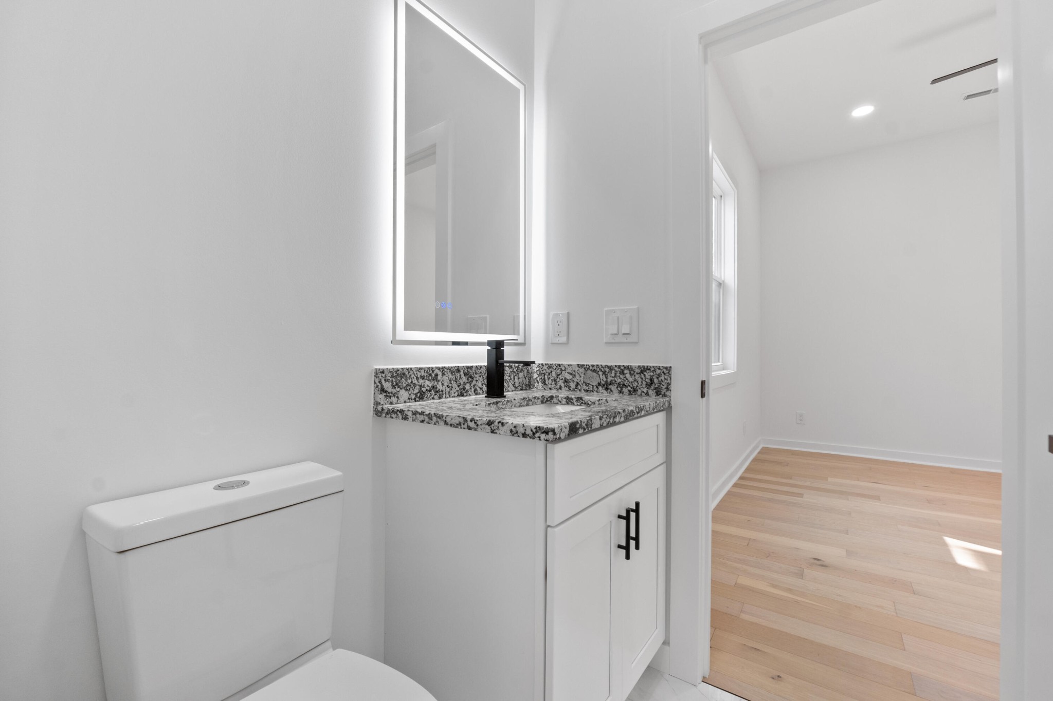 2006 E 12th Street Chattanooga TN 37404