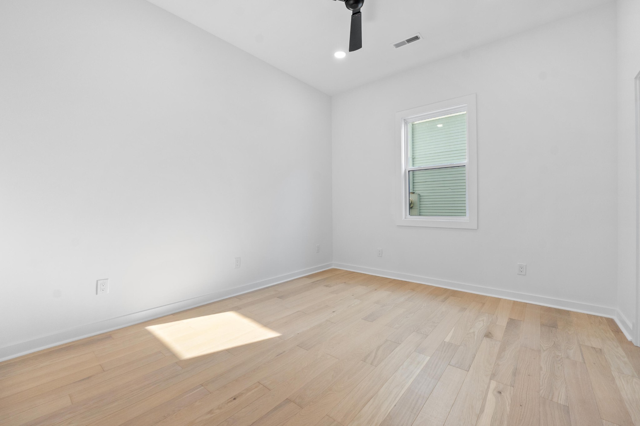 2006 E 12th Street Chattanooga TN 37404
