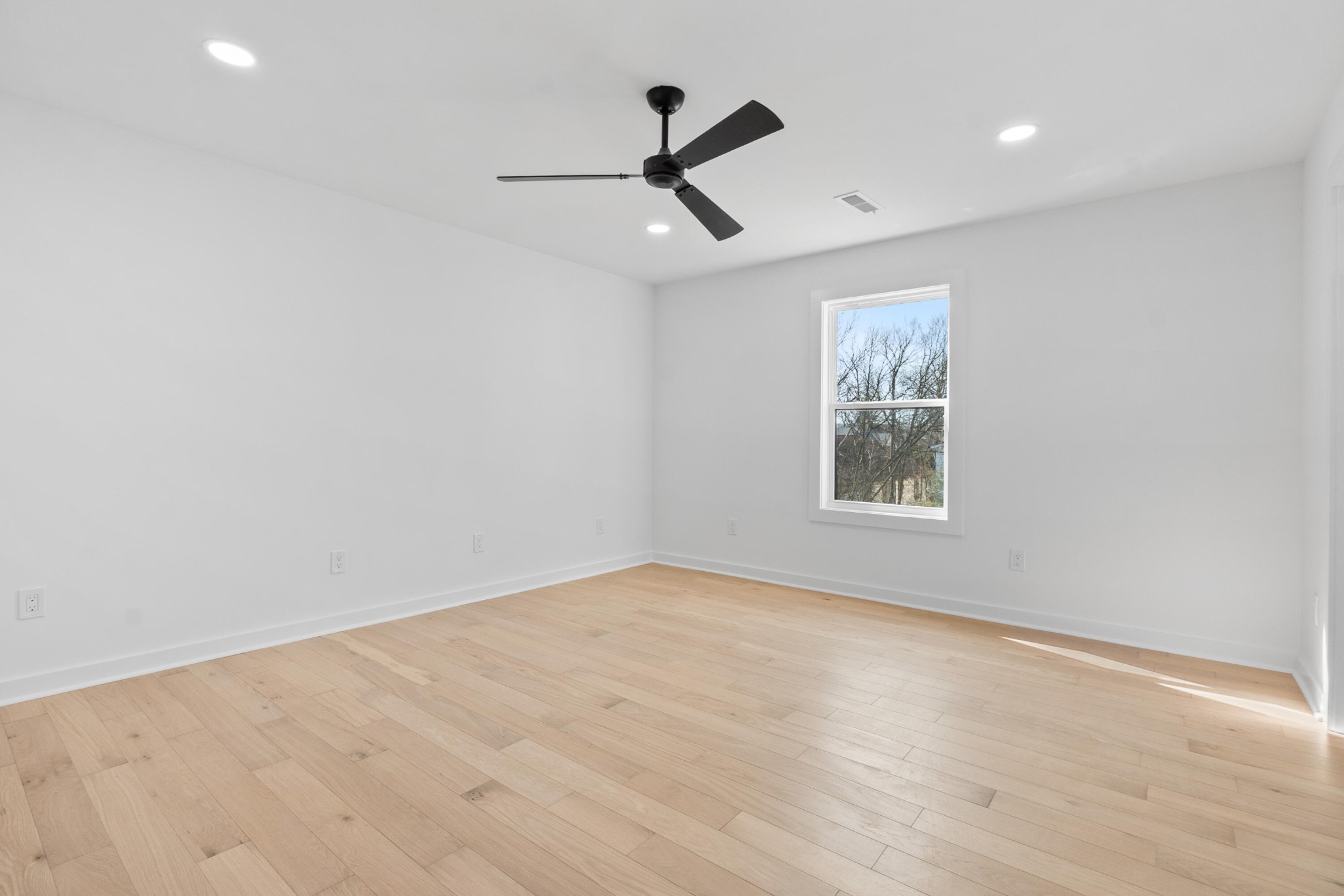 2006 E 12th Street Chattanooga TN 37404