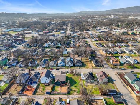 2006 E 12th Street Chattanooga TN 37404