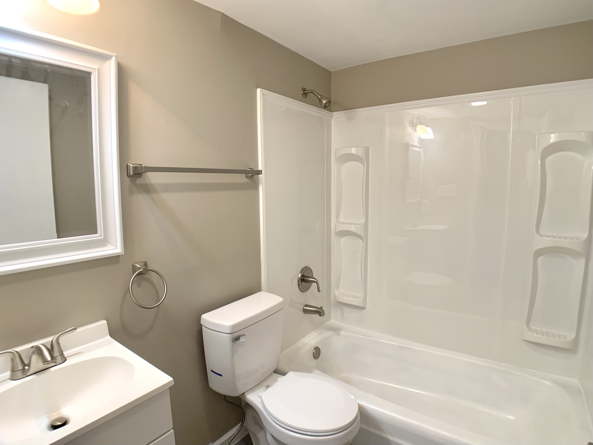1091/2 Watts Court Clarksville TN 37043