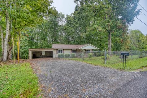 1061 Northfork Dr, W Ashland City TN 37015