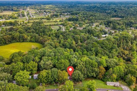 1061 Northfork Dr, W Ashland City TN 37015