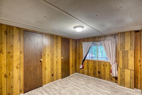 1061 Northfork Dr, W Ashland City TN 37015