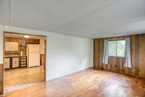 1061 Northfork Dr, W Ashland City TN 37015