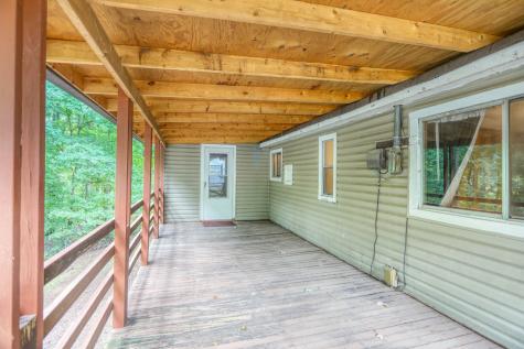 1061 Northfork Dr, W Ashland City TN 37015