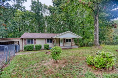 1061 Northfork Dr, W Ashland City TN 37015