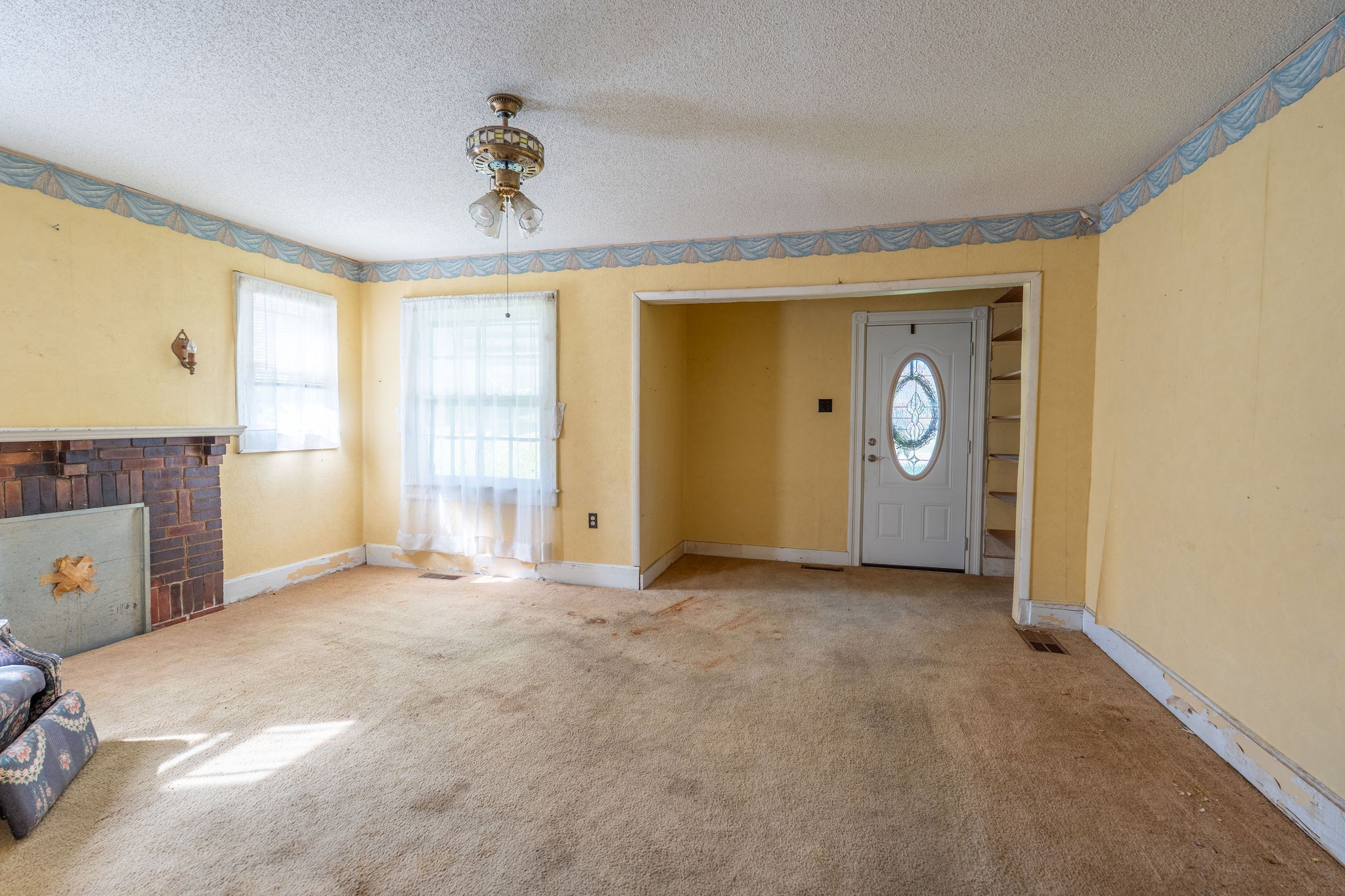 2010 W Gaines Street Lawrenceburg TN 38464