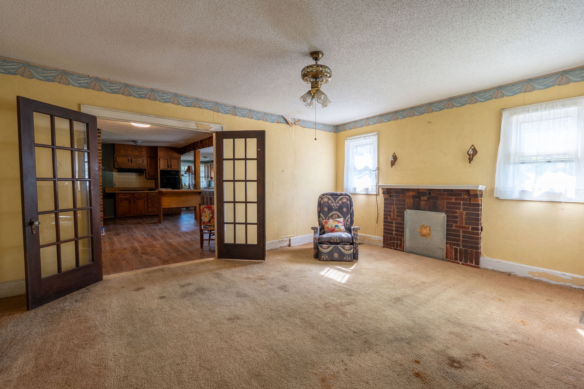 2010 W Gaines Street Lawrenceburg TN 38464