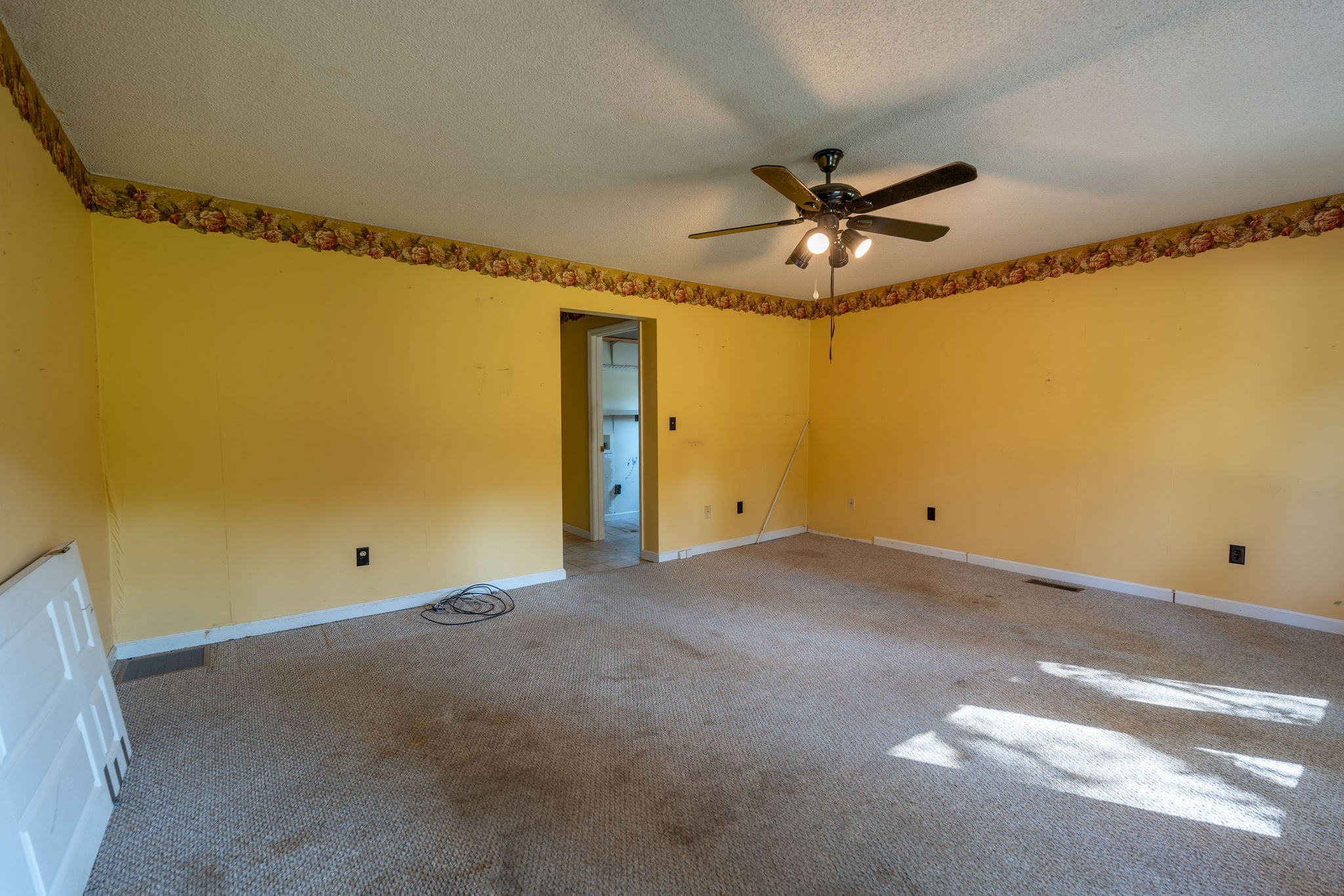 2010 W Gaines Street Lawrenceburg TN 38464