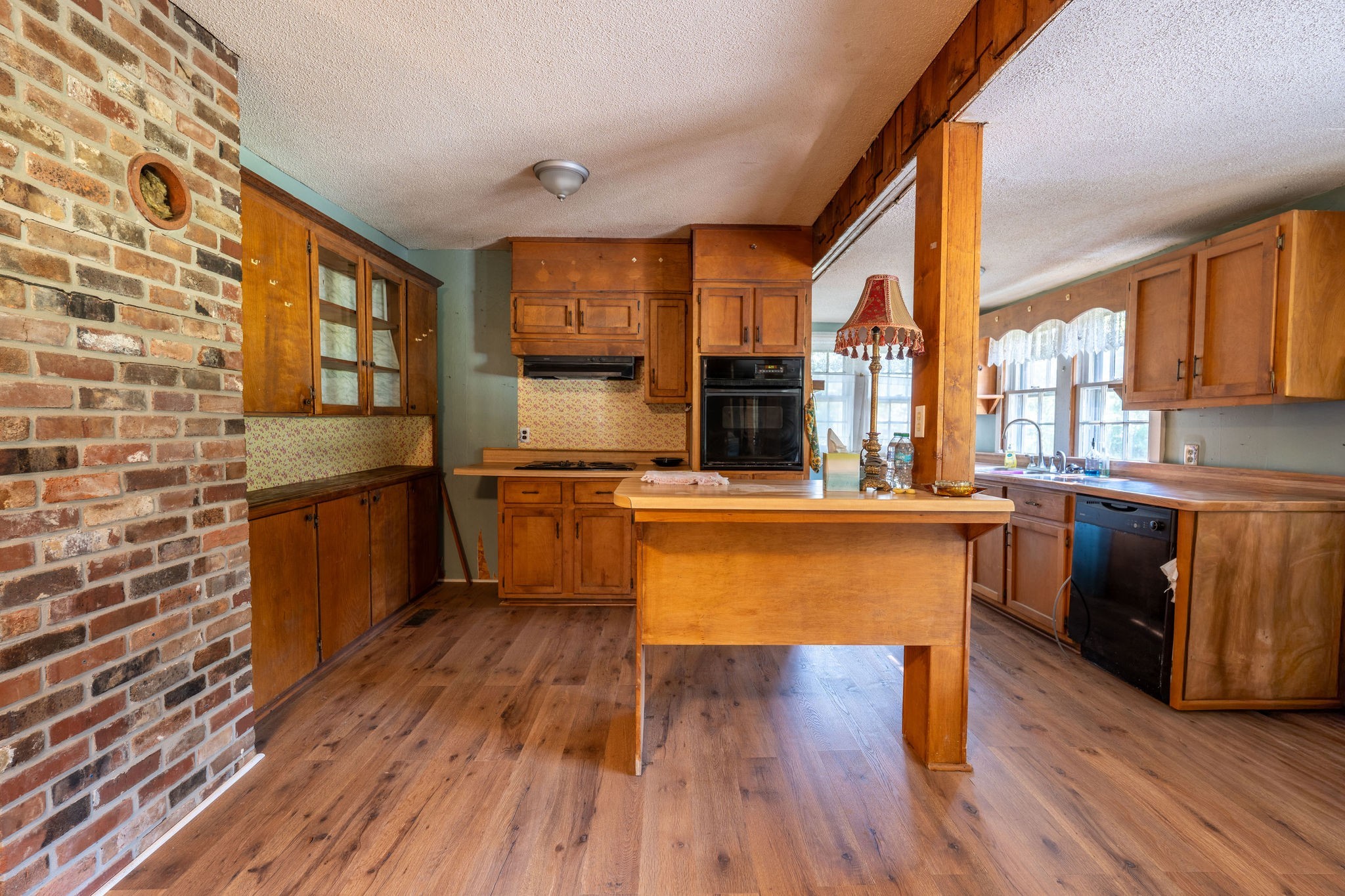 2010 W Gaines Street Lawrenceburg TN 38464
