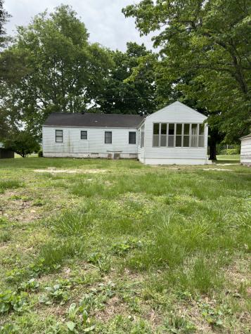 713 Cumberland St, E Cowan TN 37318