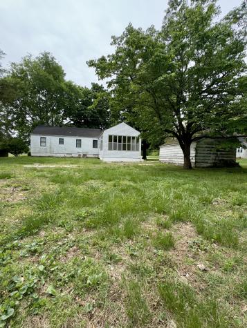 713 Cumberland St, E Cowan TN 37318