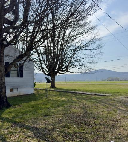 713 Cumberland St, E Cowan TN 37318