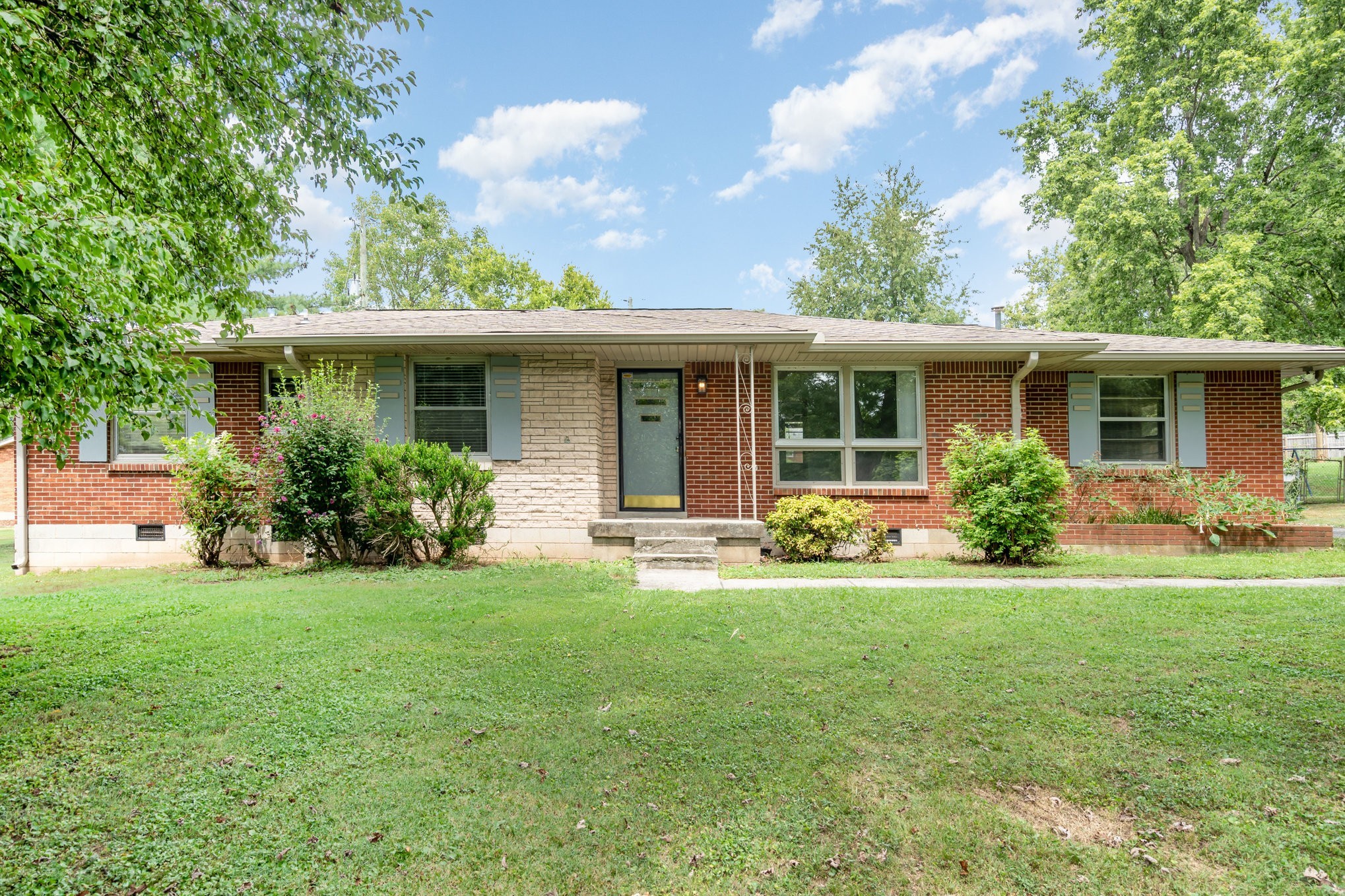 2404 Dundee Lane Nashville TN 37214