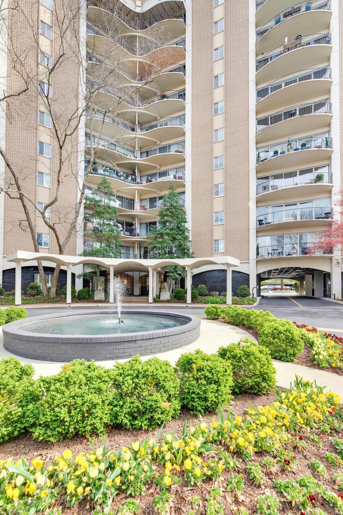 4215 Harding Pike Nashville TN 37205