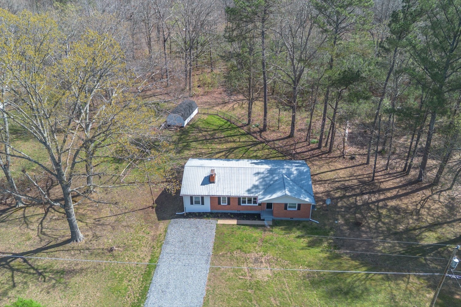 2540 Grays Bend Road Centerville TN 37033