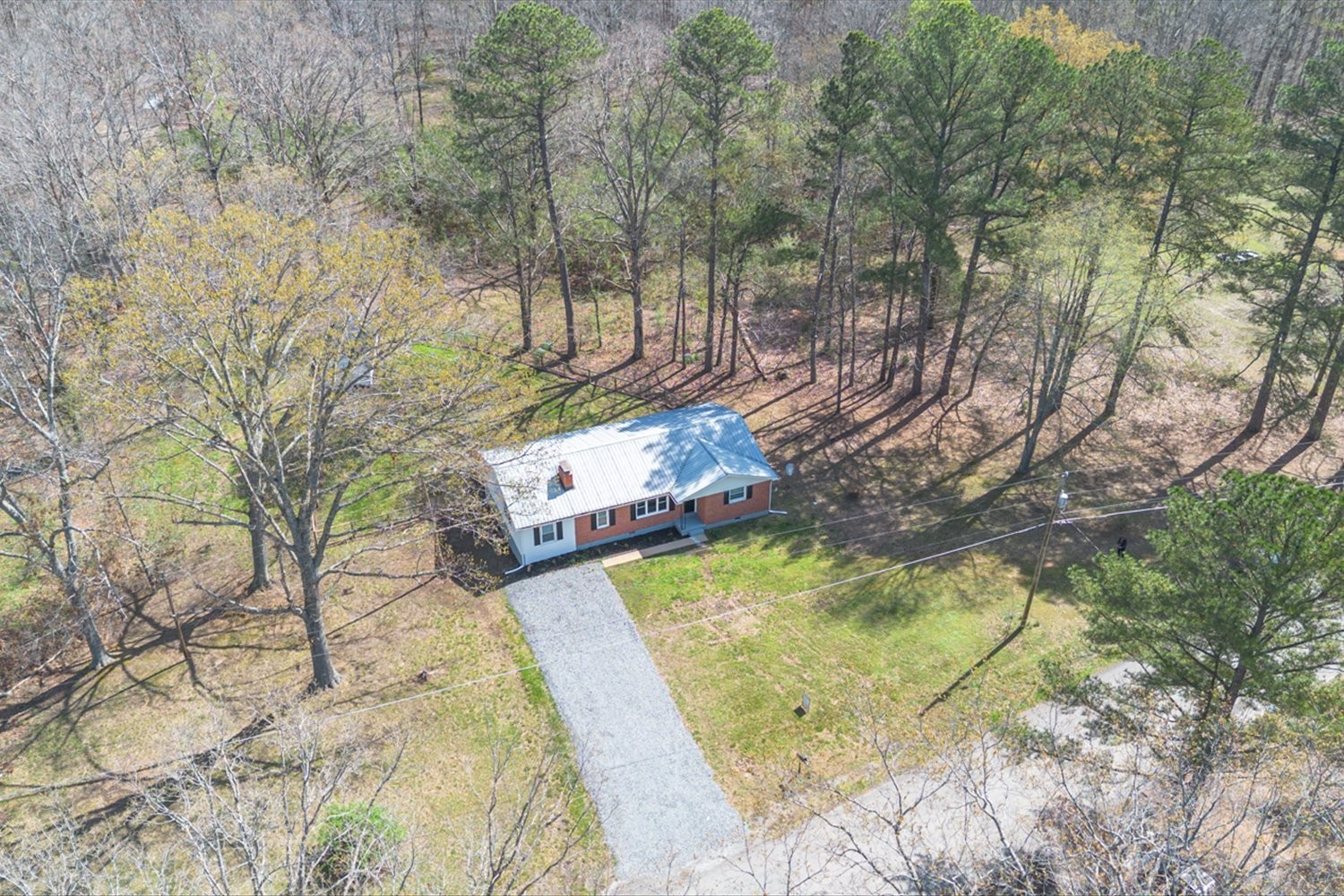 2540 Grays Bend Road Centerville TN 37033