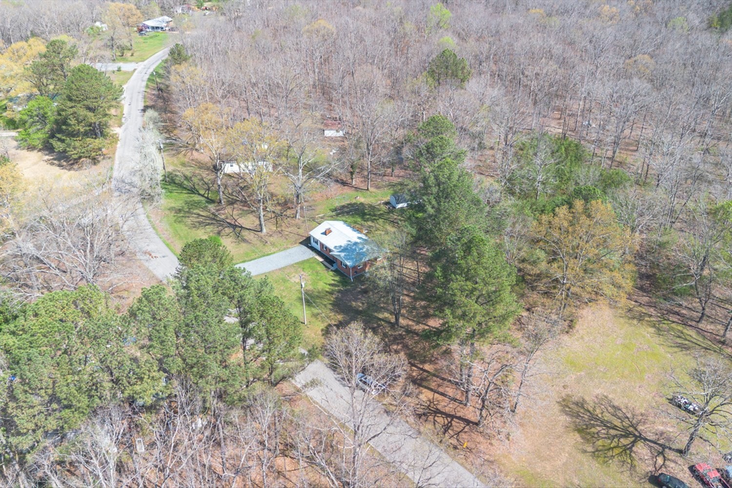 2540 Grays Bend Road Centerville TN 37033